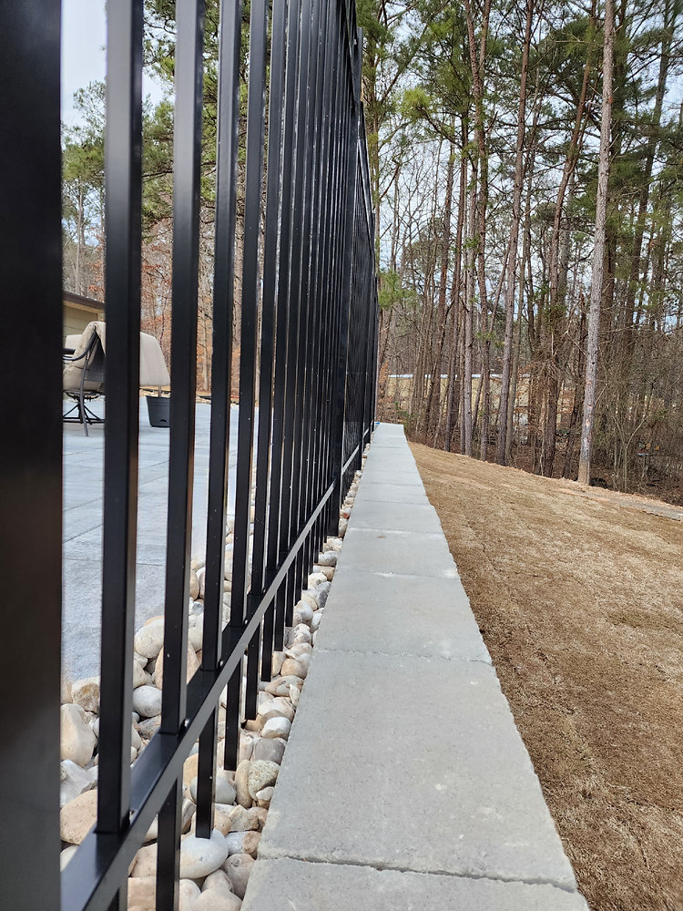 The Benefits of No-Dig Aluminum Fencing with I-Posts from SWI Wyoming