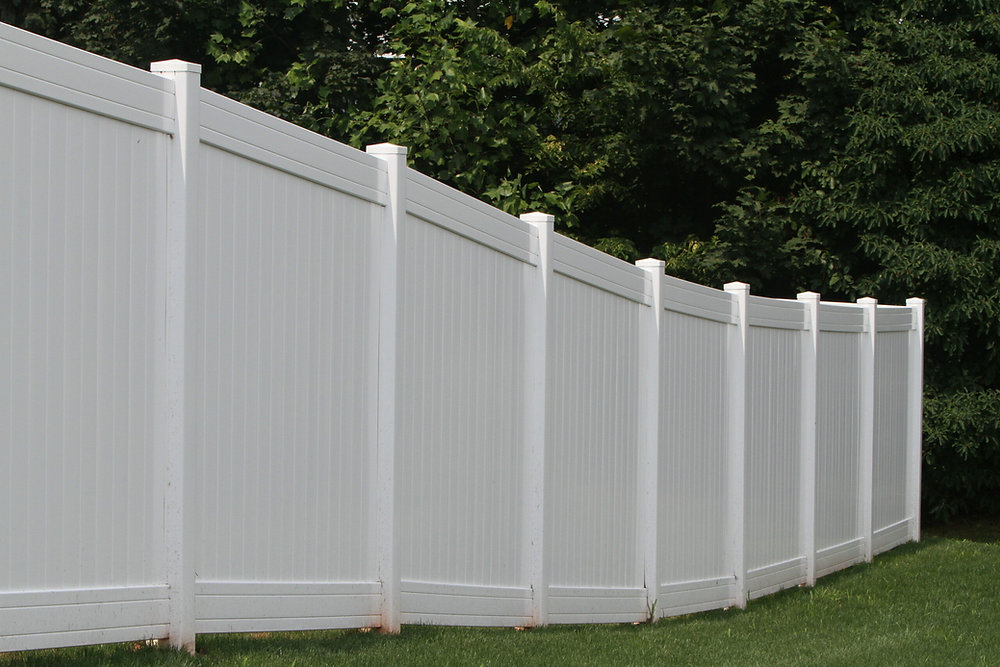 The Drawbacks of Vinyl Fencing: What You Should Know Before You Buy
